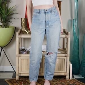 Vintage Lee high rise light wash distressed ripped knee